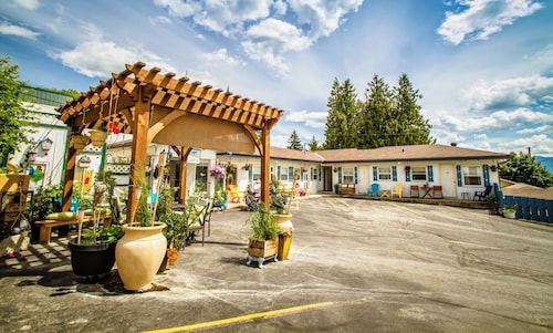 Creston Valley Motel