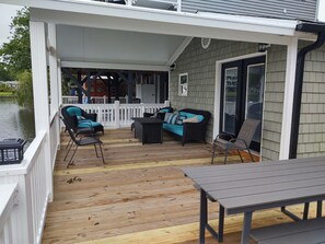 Terrace/patio - Magnolia Lake. Ocean Lakes, pet friendly, Golf cart included. 2 blocks to beach. (Myrtle Beach)