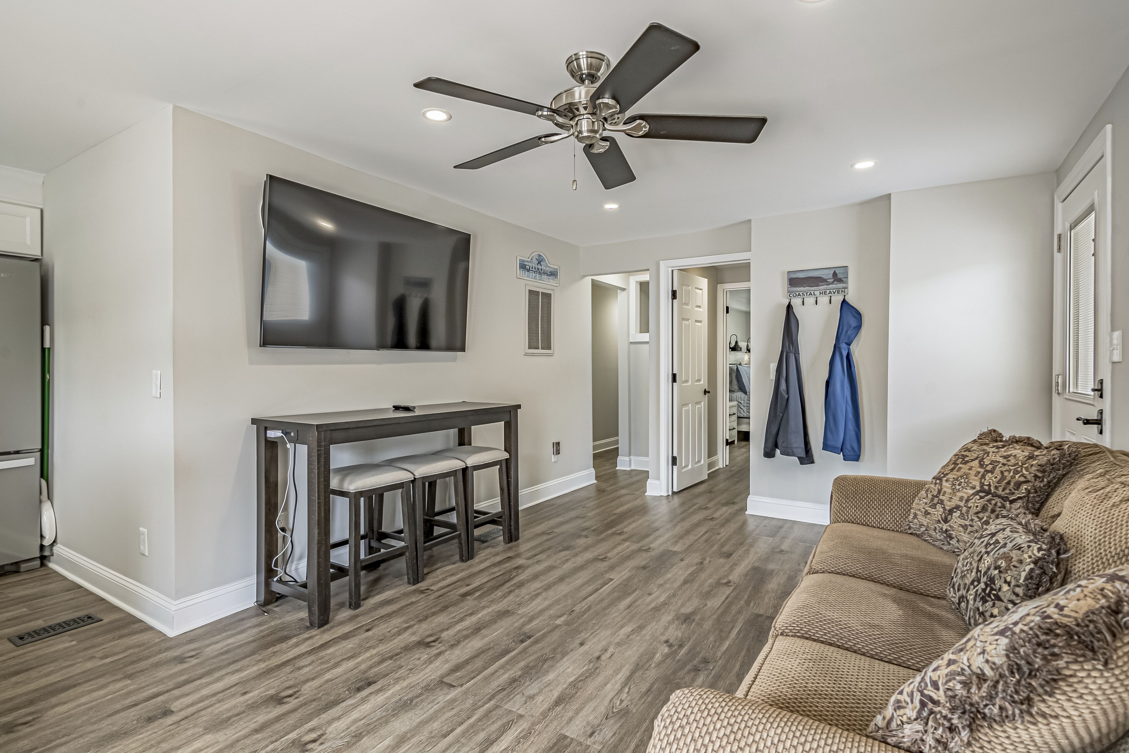 Waterfront on Magnolia Lake