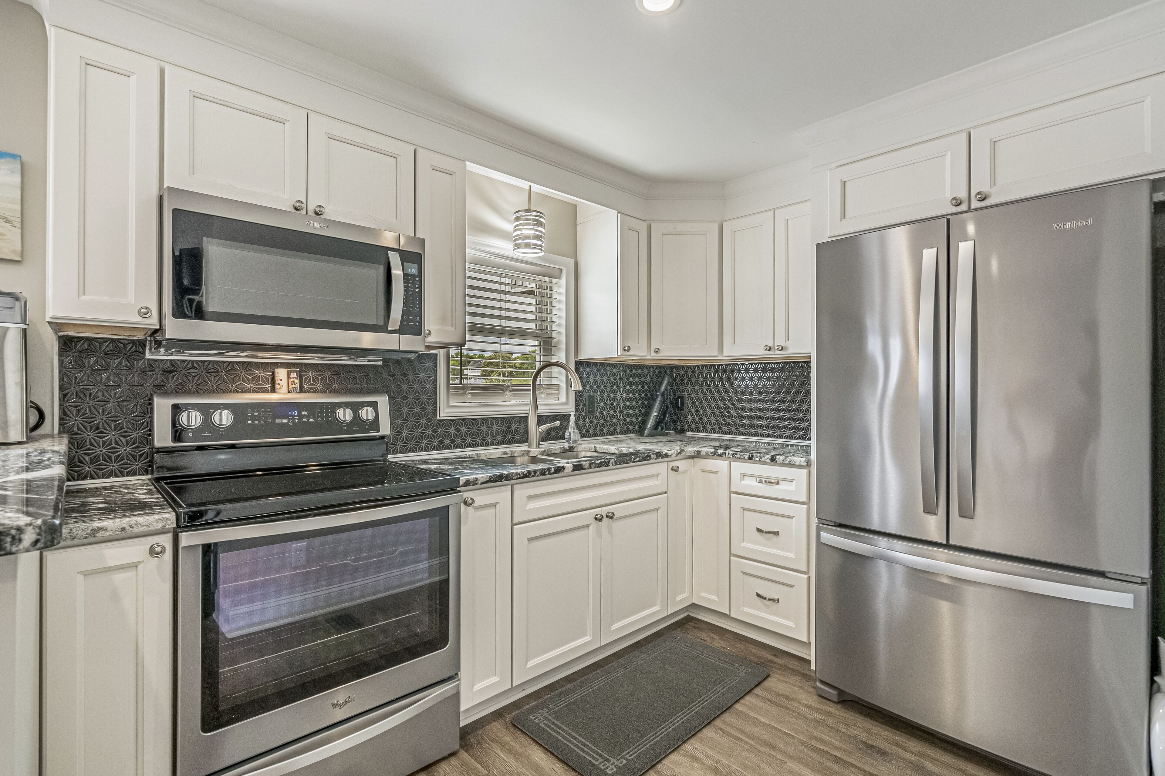 Waterfront on Magnolia Lake