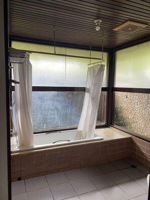 Bathroom - BUYAN RESORT (Bedugul)