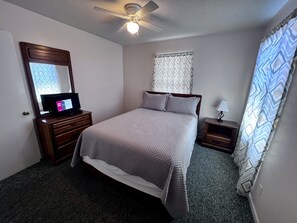 2 Schlafzimmer, Bügeleisen/Bügelbrett, kostenloses WLAN, Bettwäsche