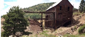  Spring Special Price Private, Romantic, Dog friendly, NEW HotTub, Hiking