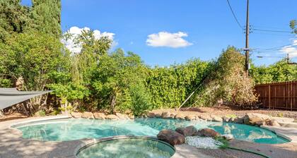 Modern Pristine Comfortable 3BD/2BA Home W/ POOl