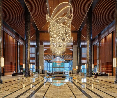 Regal Palace DeRUCCI Resort