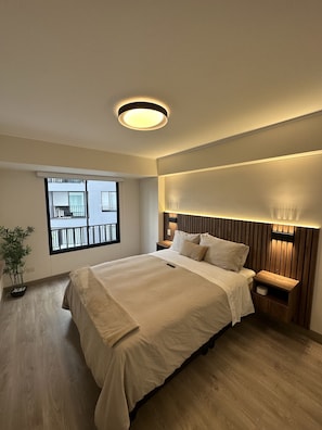 1 Schlafzimmer, Schreibtisch, WLAN, Bettwäsche