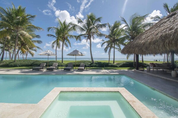 Ocean Front Luxury Villa In Golf And Beach Resort -