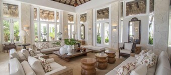 Ocean Front Luxury Villa in Golf and Beach Resort