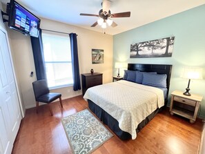 3 makuuhuonetta, silitysrauta/-lauta, vauvan matkasänky, ilmainen Wi-Fi