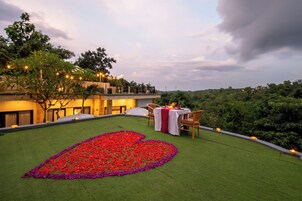 Çiftler için yemek servisi