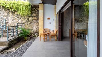 Junior Double Room | Terrace/patio