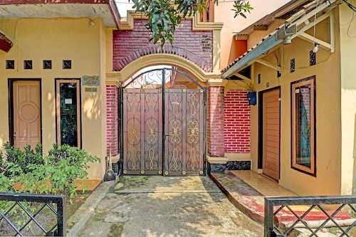 OYO Life 91478 Wisma Aura Syariah