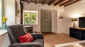 Una Smart TV, libros