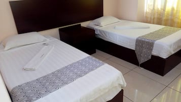 Bureau, Wi-Fi gratuit, draps fournis