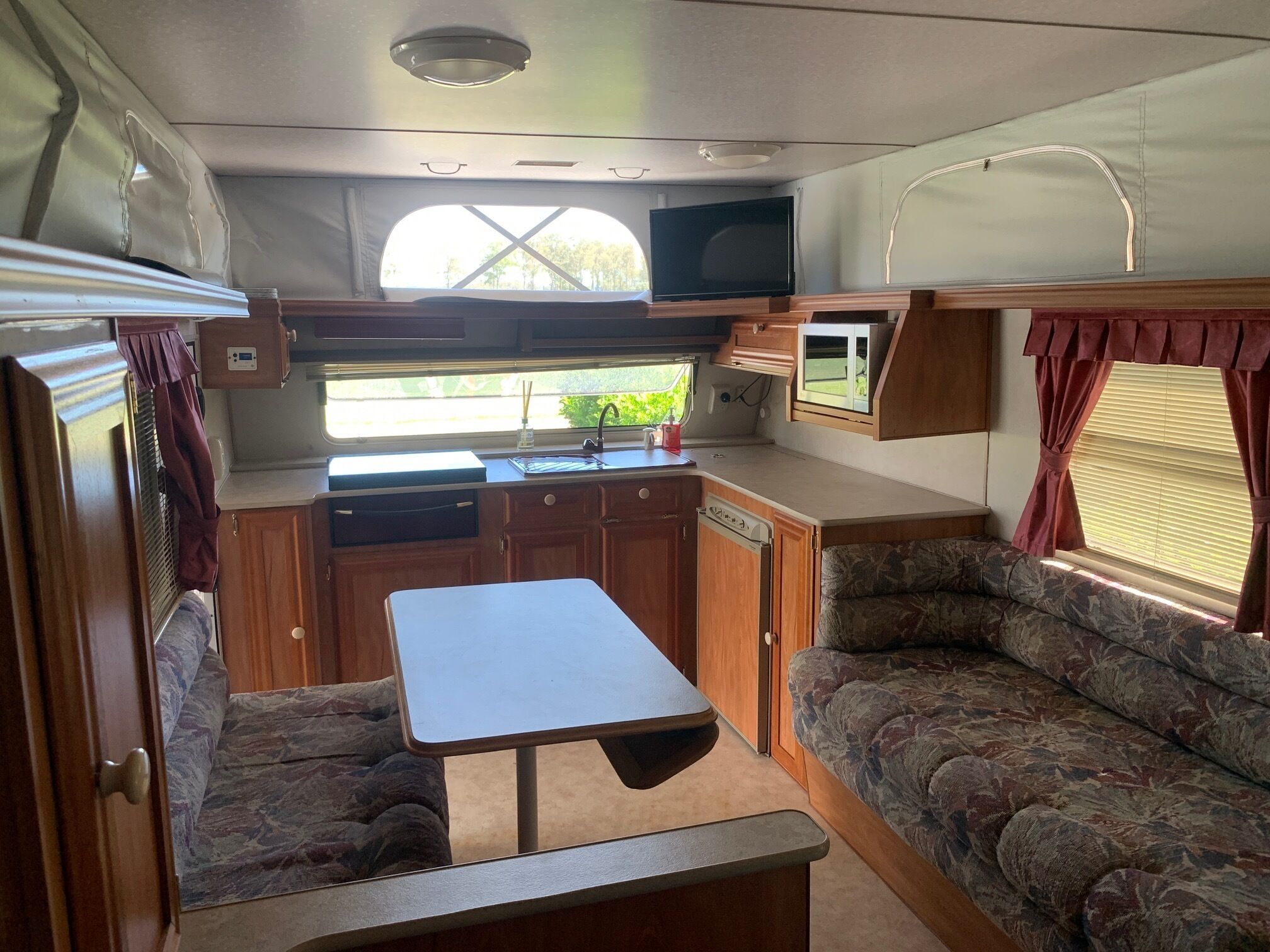 Caravan in Peaceful Park