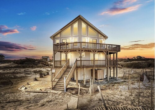 Gorgeous 6BR house, Wild Horses, stunning views! Private parking. 4WD required.