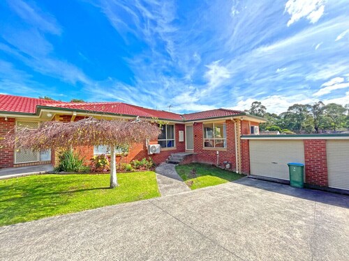 Pet-Friendly Retreat 2BR Ringwood Prime location