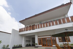 Exterior - Hotel O Forrest’inn (Kediri)