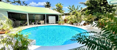 Udendørs pool, liggestole