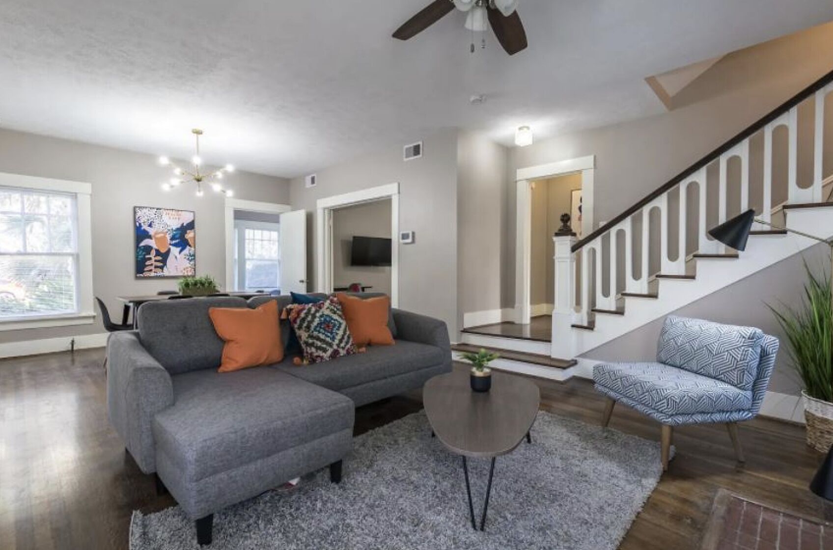 Your Old Montrose Mansion! Sleeps 12/6BR/3BA/3PA