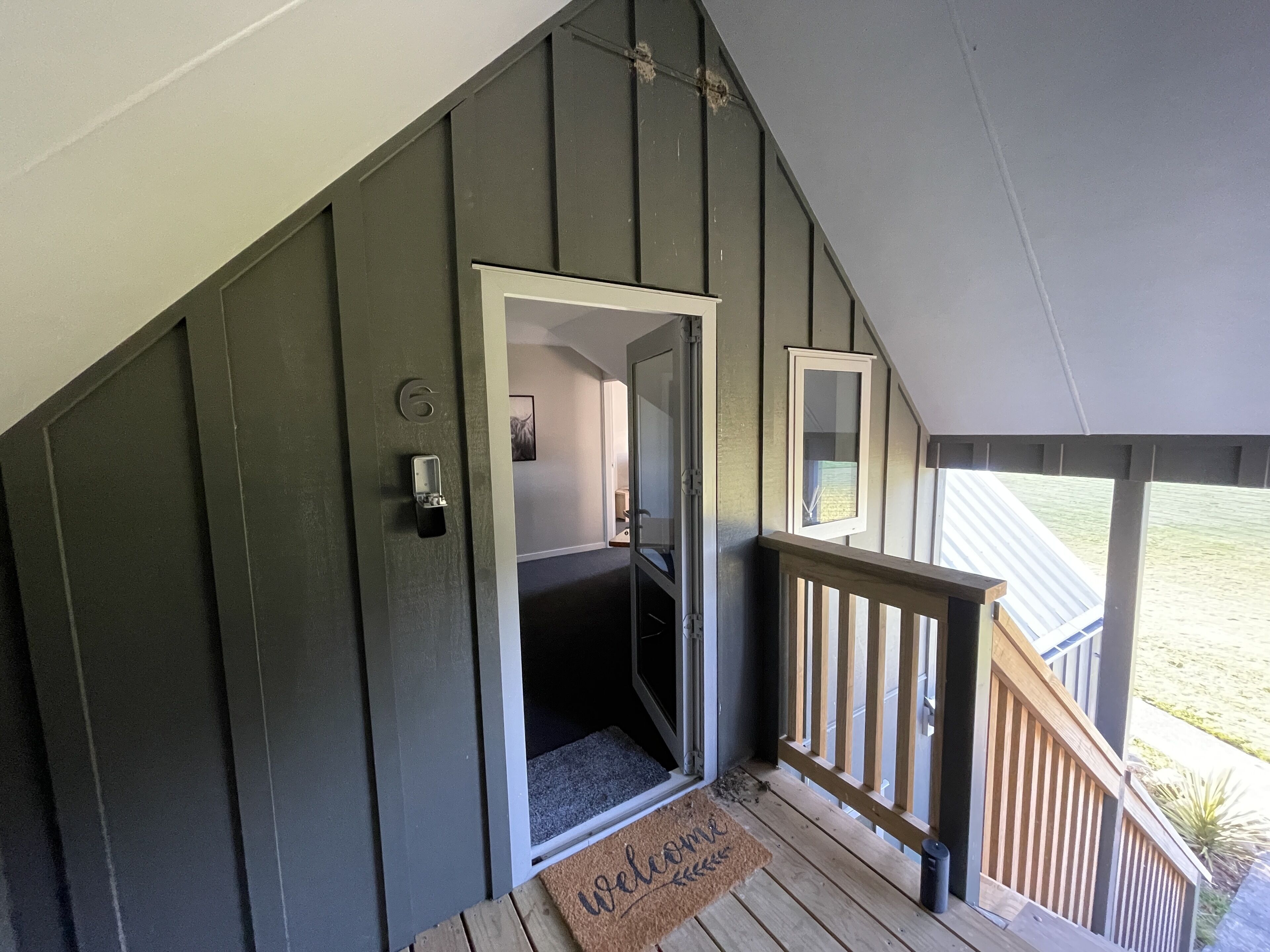 Superior Chalet, Kitchenette, Mountain View | Bed sheets