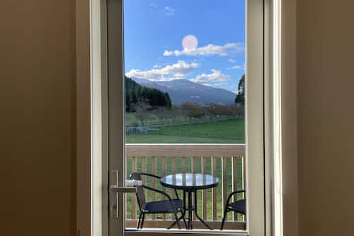 Superior Chalet, Kitchenette, Mountain View | Bed sheets