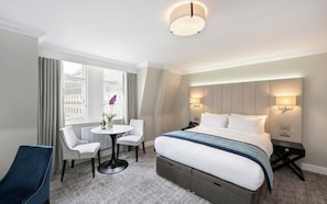 Coffres-forts dans les chambres, bureau