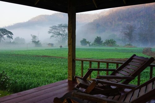 Lhongkhao Samoeng By Chi Villa