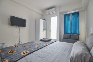 1 habitación y escritorio 