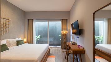 Deluxe Pool Access Room | Desk, laptop workspace, iron/ironing board, free WiFi