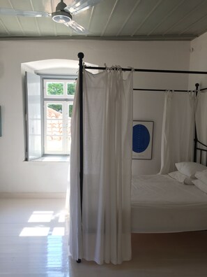 3 chambres, Wi-Fi, literie fournie