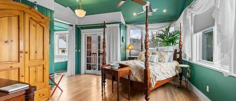 1 habitación, escritorio, wifi gratis y ropa de cama