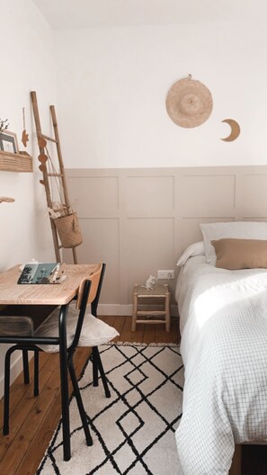 1 chambre, fer et planche Ă repasser, lit parapluie, Wi-Fi gratuit