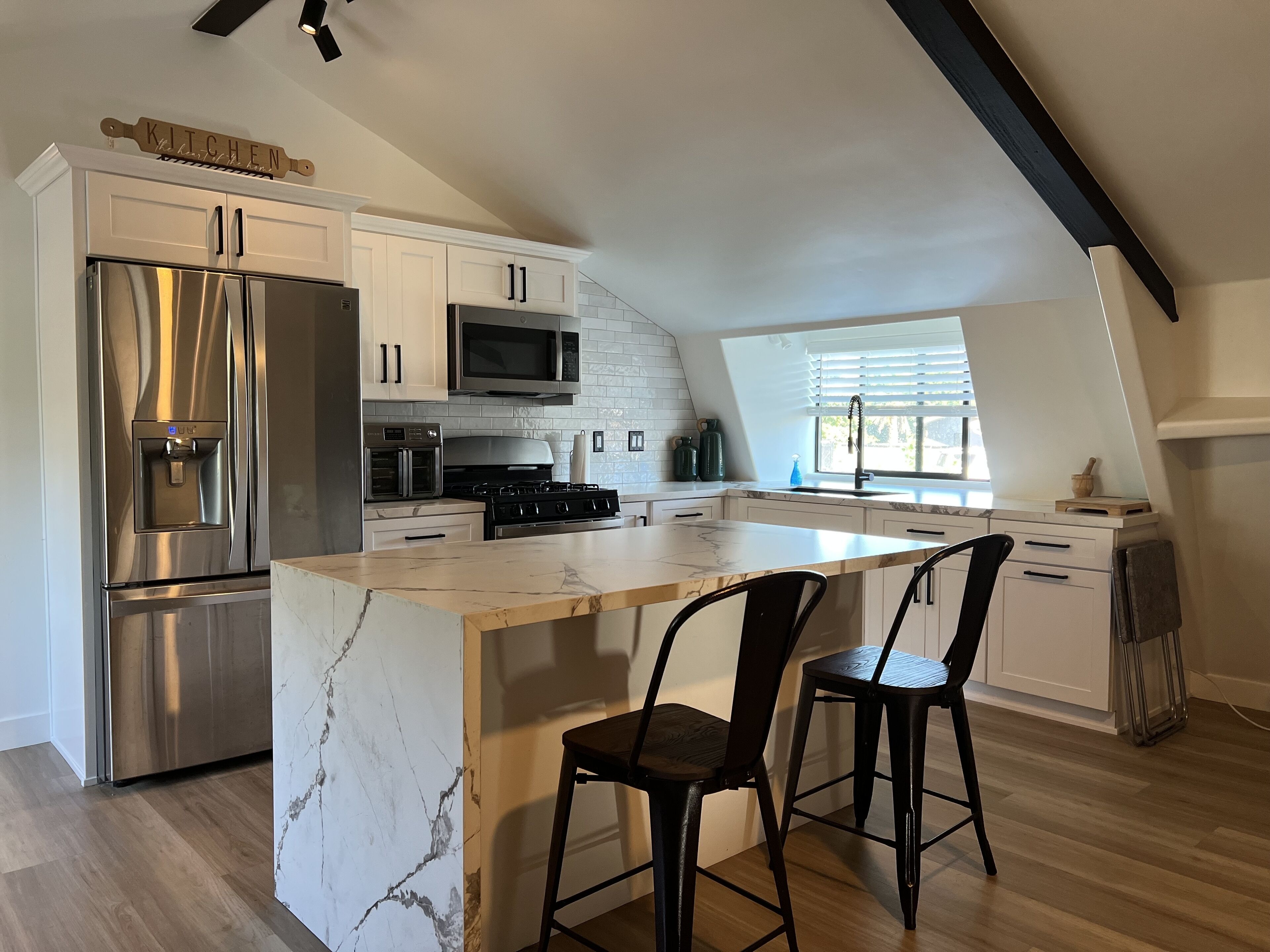 The Barn House near fwy 101 