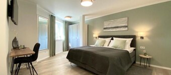 QT Maisonetten Apartment neu & stylisch Priv. Eingang mit 2 Schlafzimmern