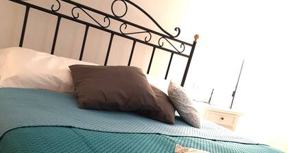Just 9 km from the Adriatic Sea, L'Acero apartment.