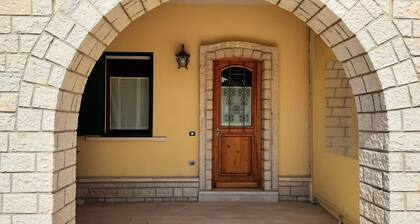 Just 9 km from the Adriatic Sea, L'Acero apartment.