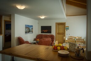 Flat-screen TV, heated floors - PAESEMIO.CERVAREZZA (Ventasso)