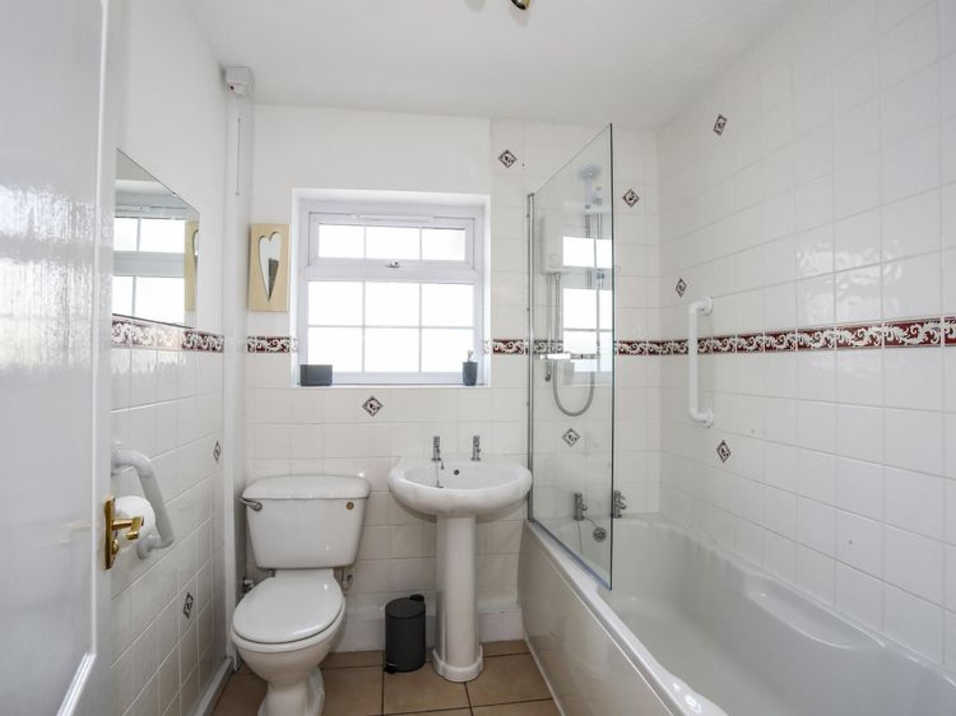 Homely, 4-bed House Close to Stunning Beach