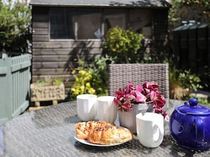 House | Outdoor dining