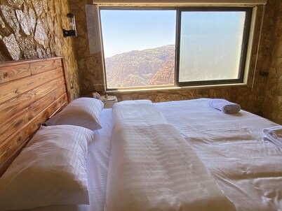 Dana Trail Hotel