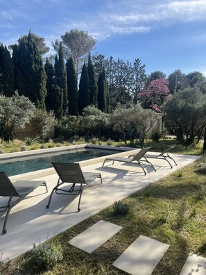 Piscine extérieure, piscine chauffée