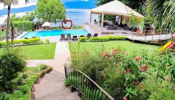 Pool - Villa Noelia, Suite Garden, Lago de Coatepeque. (Lago de Coatepeque)