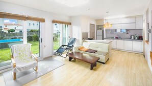 Basic Room, 2 Bedrooms (1002) | Exterior - Jeju Jojunolle Pension (Jeju City)