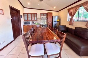 Dining - Villa Noelia Vista Verde Suite - Coatepeque Lake (Lago de Coatepeque)