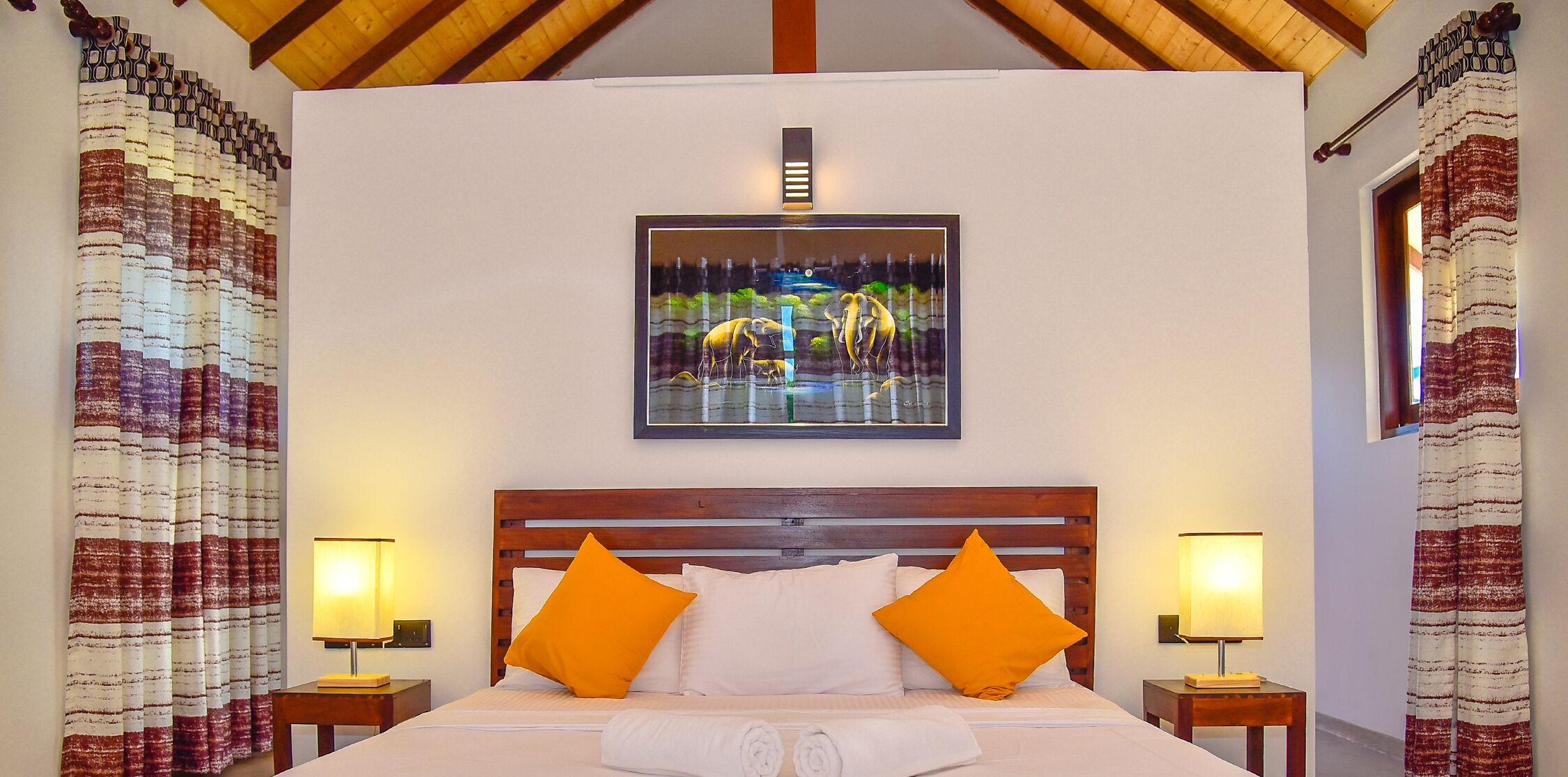 ميني بار وواي فاي مجانًا