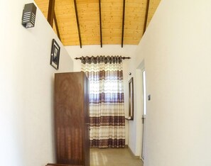 Comfort Triple Room, Lakeside | Minibar, free WiFi - thihawa eco huts yala (Thissamaharama)