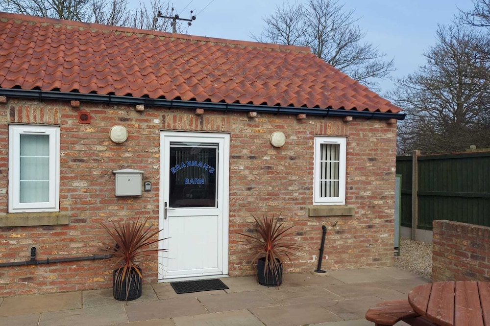 Inviting 1-bed Cottage in Barmston