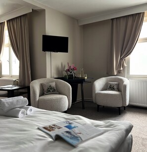 Comfort Quadruple Room | Blackout drapes, iron/ironing board, free WiFi, bed sheets - Hotel Lomnice (Spindleruv Mlyn)