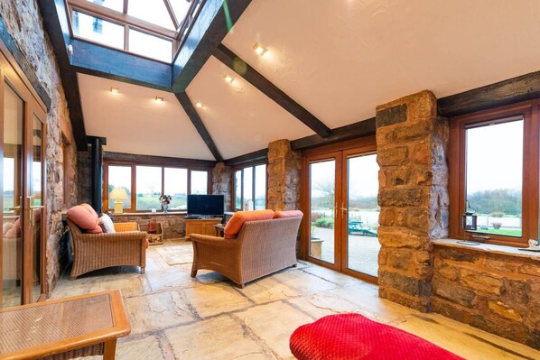 Mökki, 2 keskisuurta parisänkyä | Näkymä majoituspaikasta